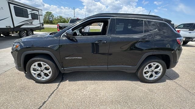 Certified Used 2025 Black Jeep Latitude image 6
