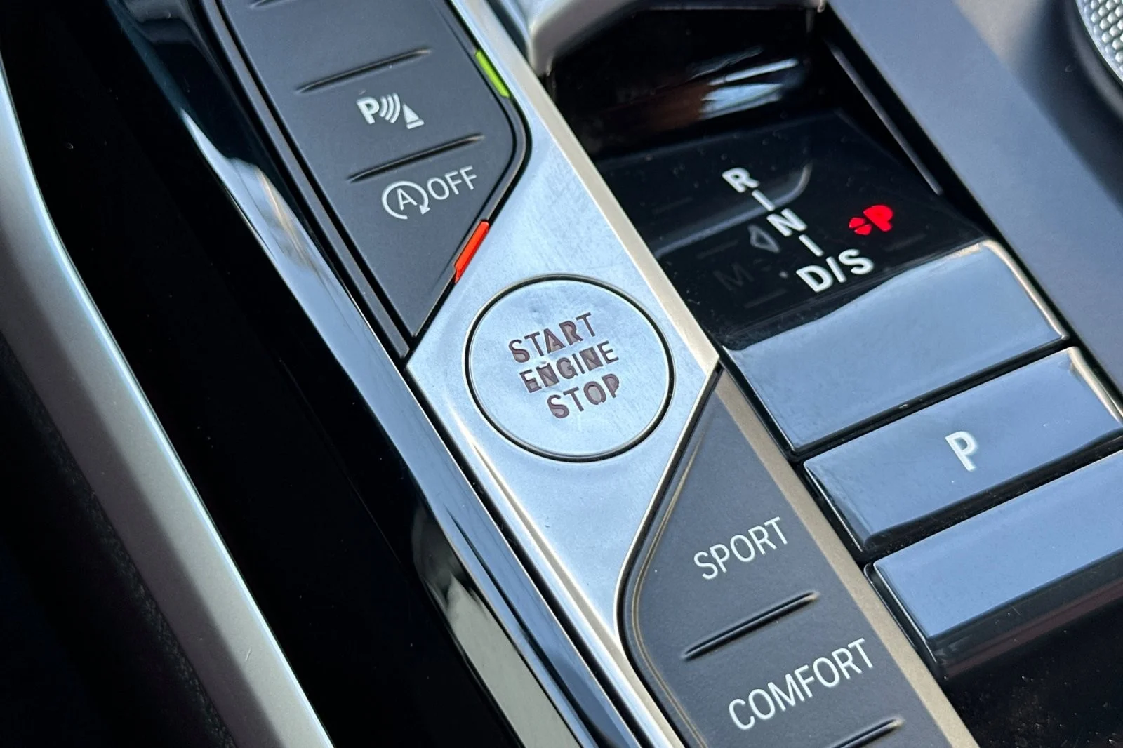 Used 2023 Black Sapphire Metallic BMW 330i image 21