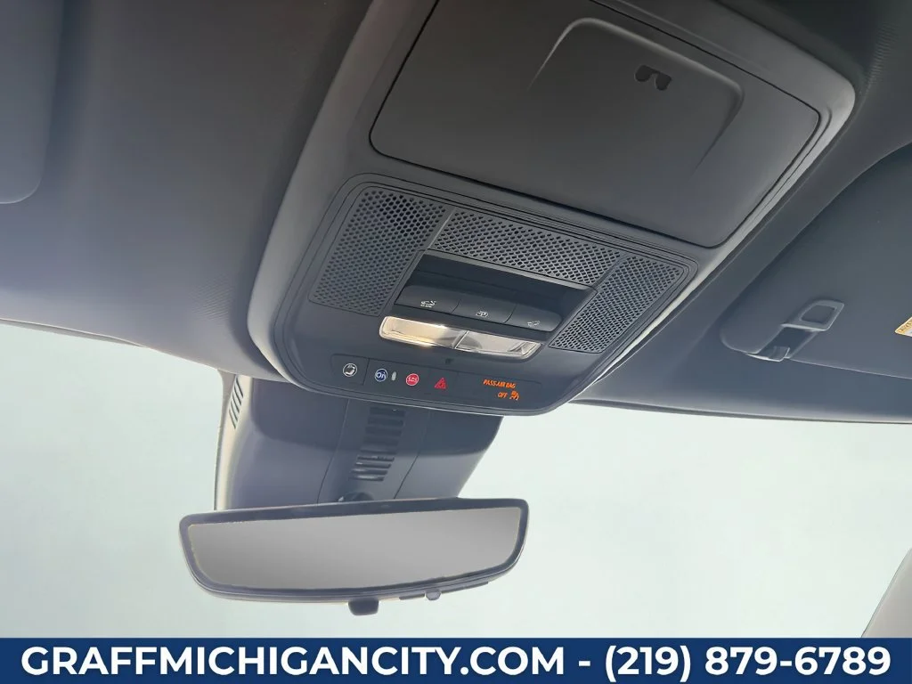 2026 GMC Acadia Elevation - Photo 16