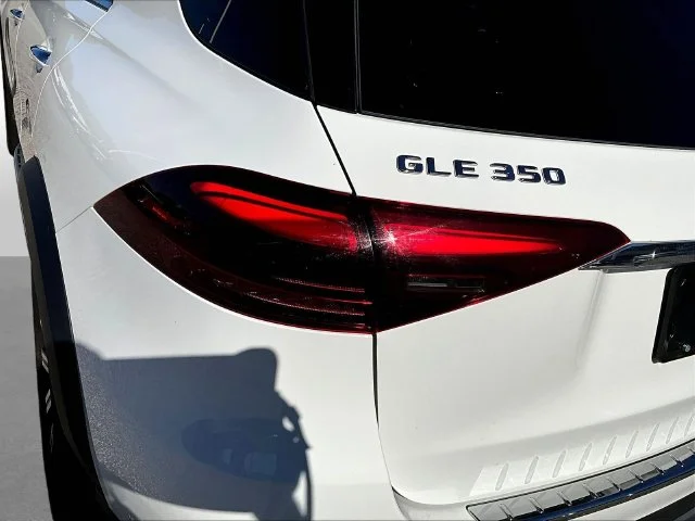 Used 2025 White Mercedes-Benz GLE 350 image 26