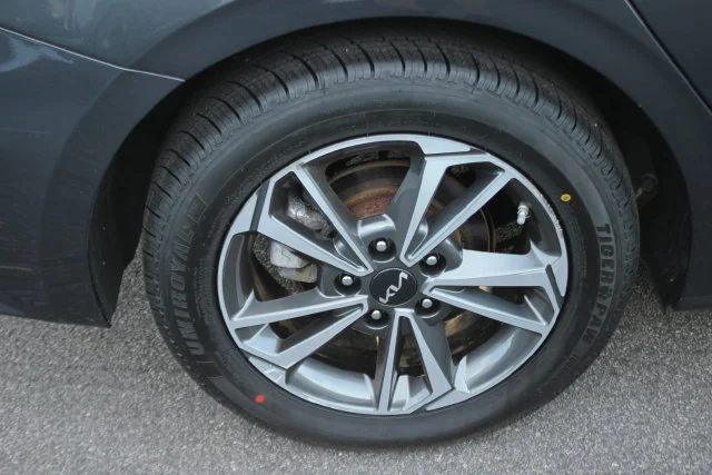 Used 2024 Gray Kia LXS image 33