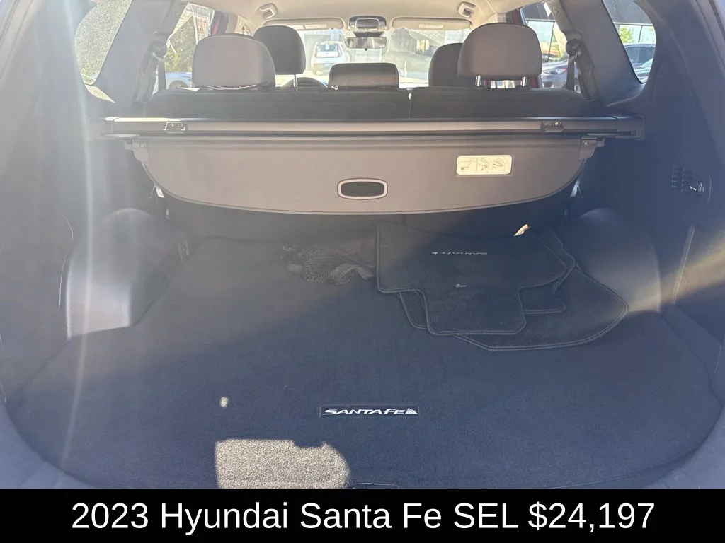 Used 2023 Red Hyundai SEL image 15