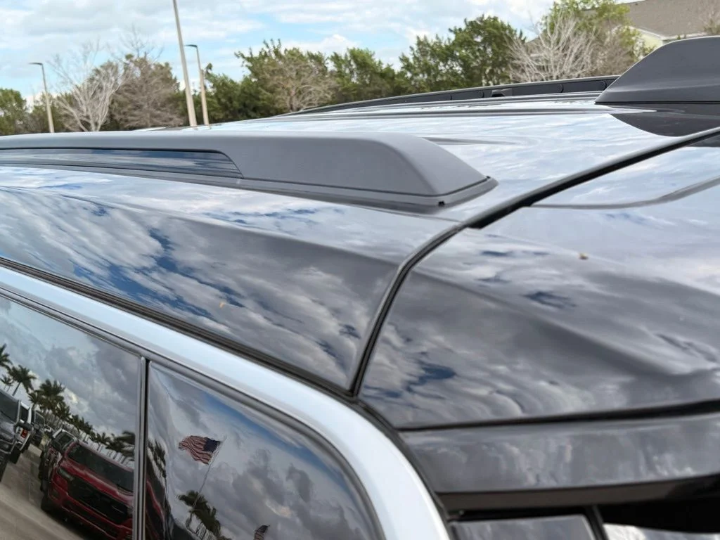 New 2026 Diamond Black Crystal Pearl-Coat Exterior Paint Jeep Limited image 41