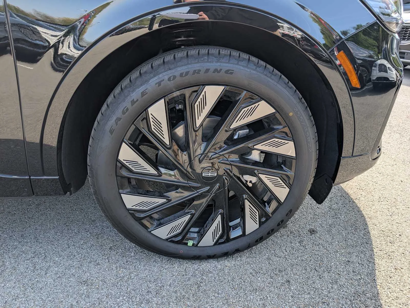 New 2026 Infinite Black Metallic Clearcoat Lincoln Reserve image 3