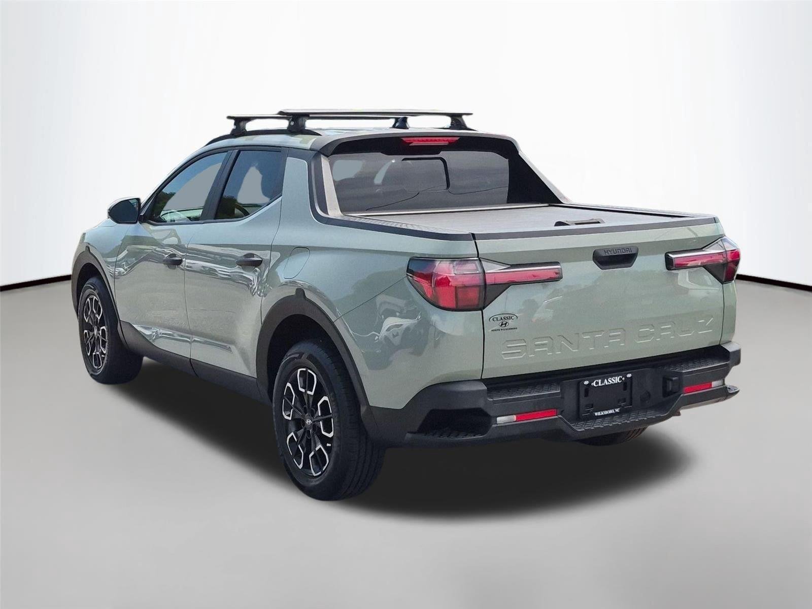 Used 2022 Sage Gray Hyundai SEL image 3