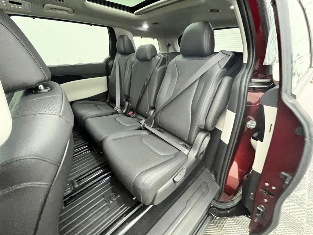 Used 2024 Red Kia SX Prestige image 42