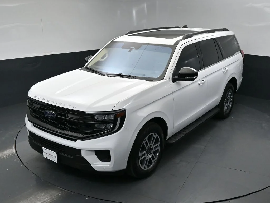 Certified Used 2025 White Ford Active image 37