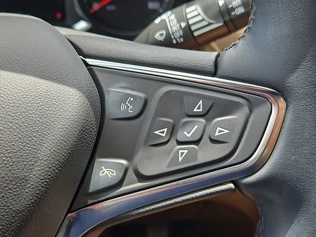 Used 2024 Beige Chevrolet Premier image 22