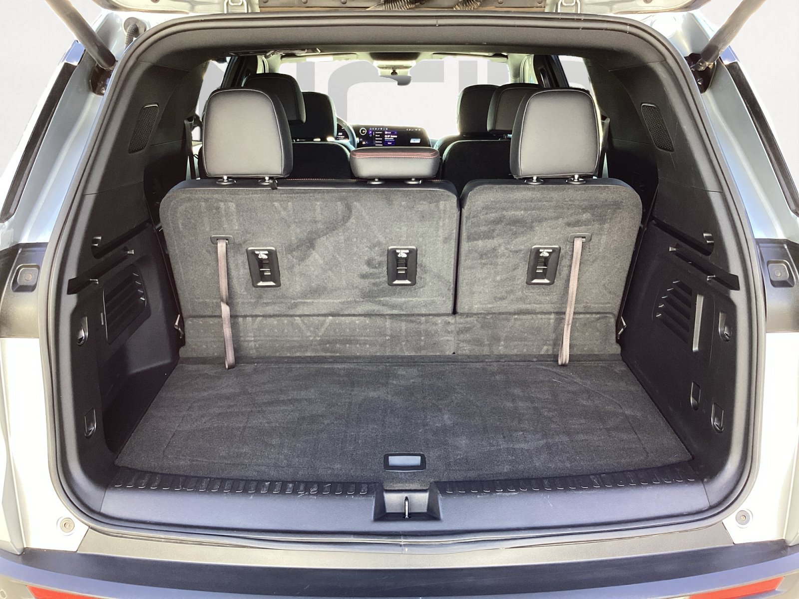 Used 2025 Sterling Gray Metallic Chevrolet Z71 image 16
