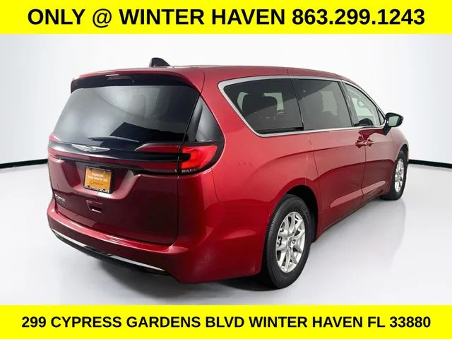 Used 2024 Red Chrysler Touring L image 7