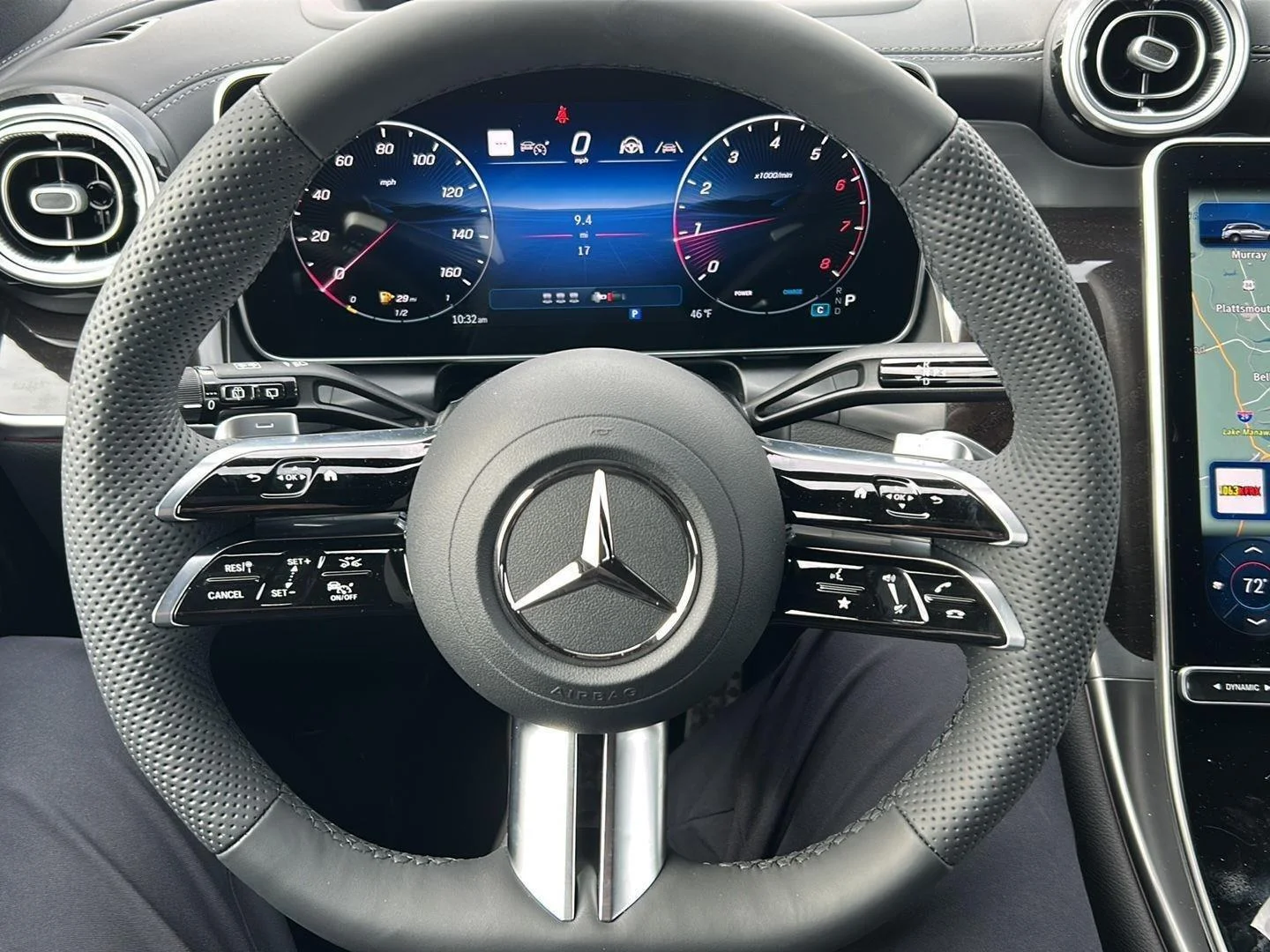 New 2026 Polar White Mercedes-Benz GLC 300 image 19