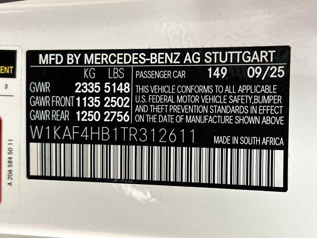 Used 2026  Mercedes-Benz C 300 image 33