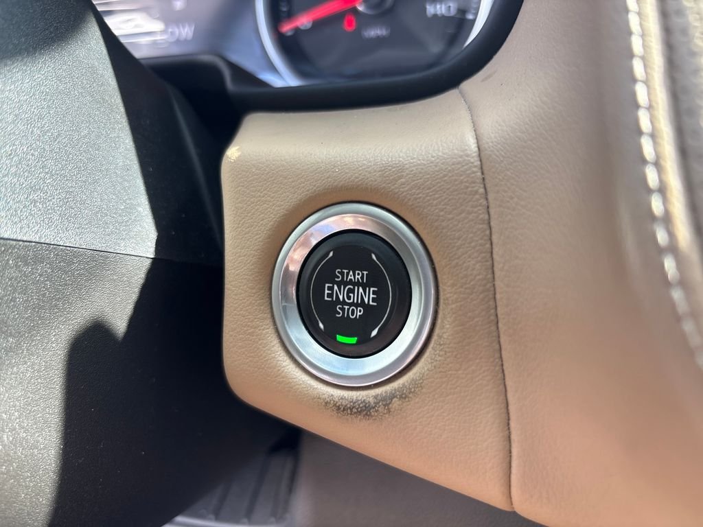 Used 2021 Beige Chevrolet Premier image 19
