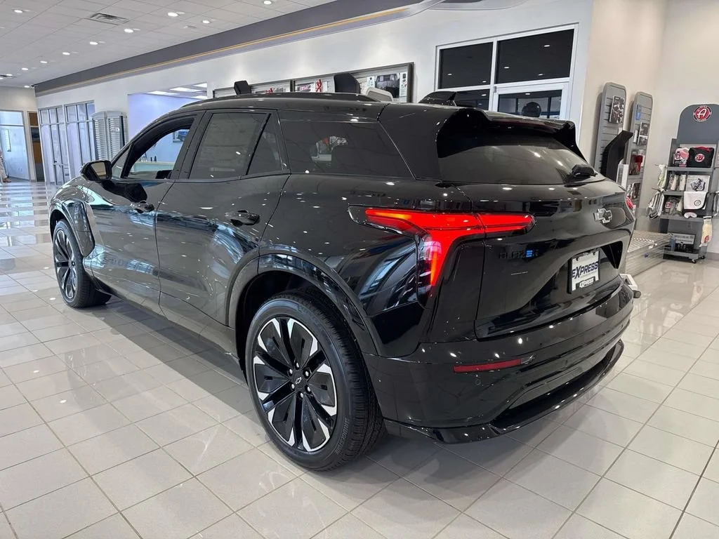 2025 Chevrolet Blazer EV RS - Photo 11