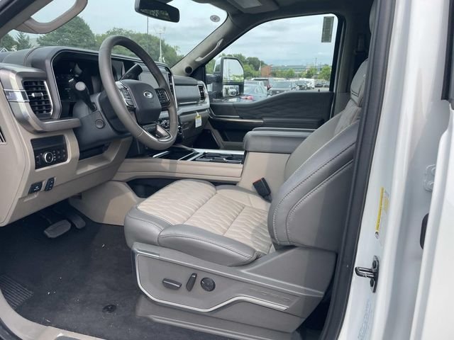 New 2026 Star White Metallic Tri-Coat Ford F-250® Platinum® image 8