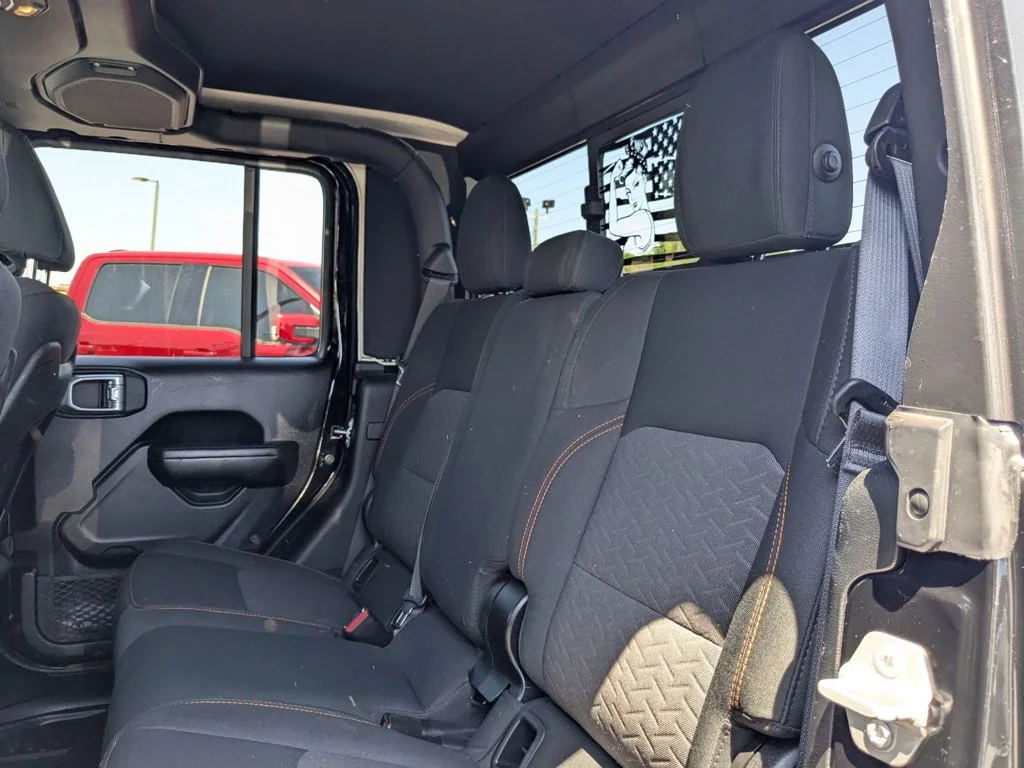 Used 2020 Black Clearcoat Jeep Mojave image 25