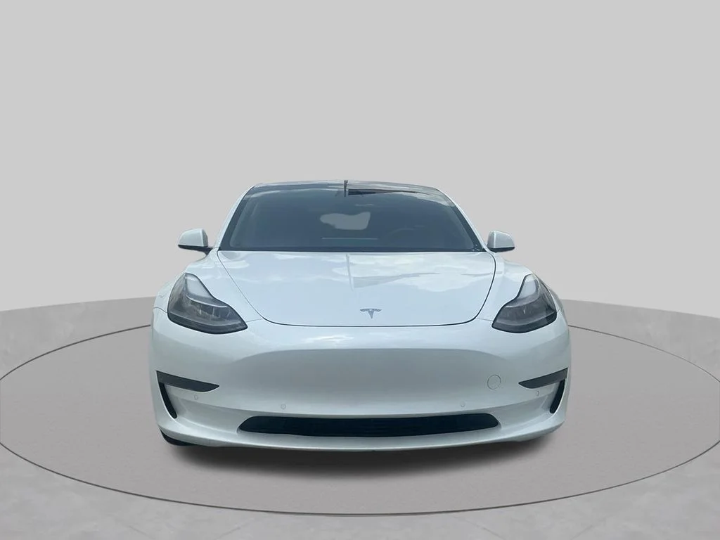 Used 2021  Tesla Standard Range Plus image 16