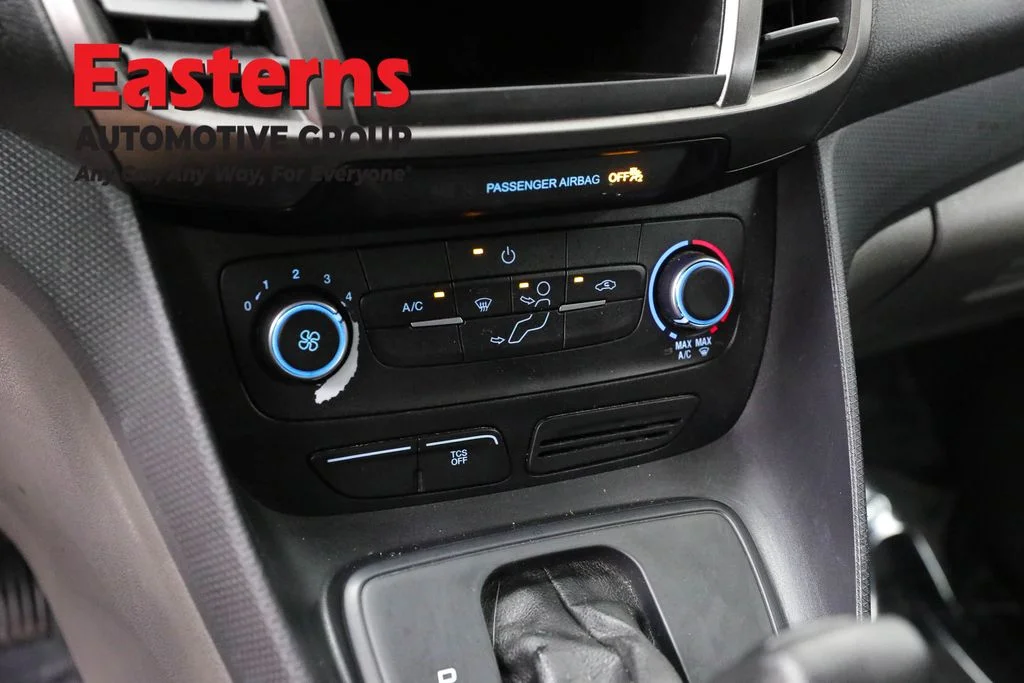 Used 2022 Black Ford XL image 19