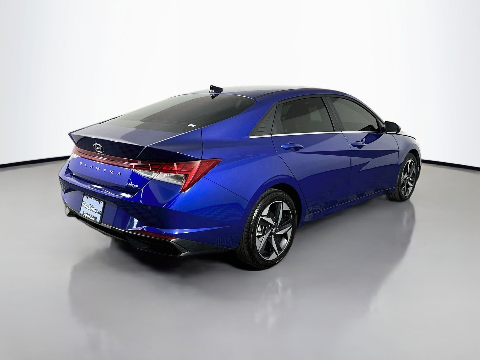 Used 2023 Intense Blue Hyundai Limited image 7