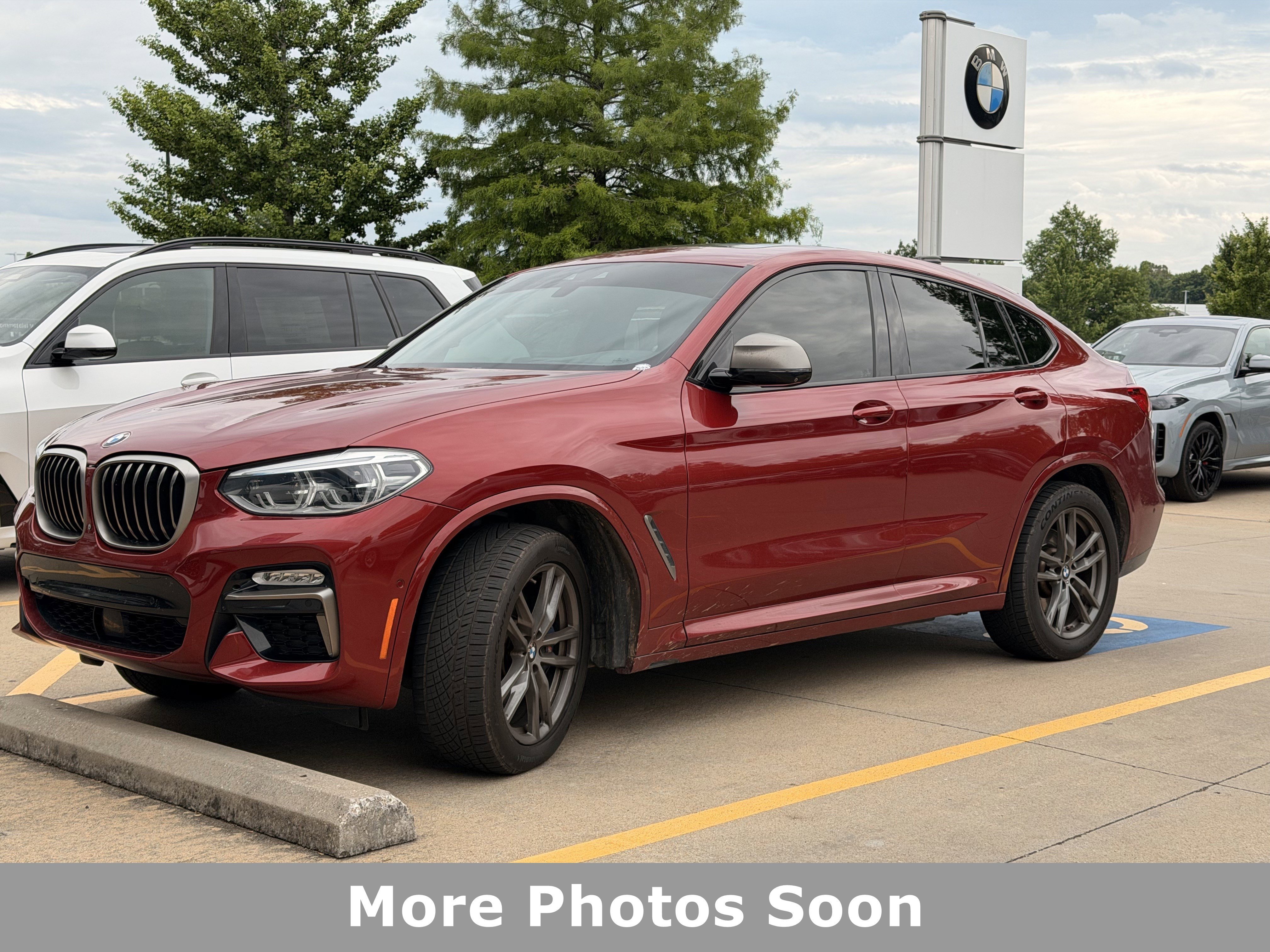 2019 BMW X4 M40i's photo