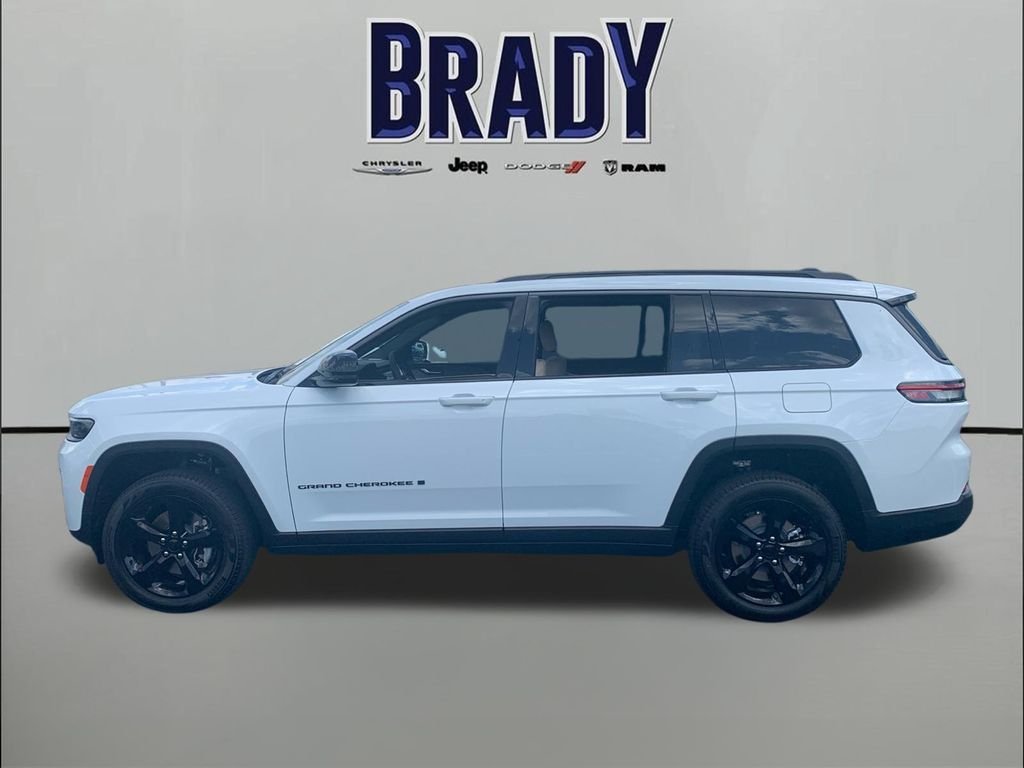 New 2026 Bright White Clear-Coat Exterior Paint Jeep Limited image 4