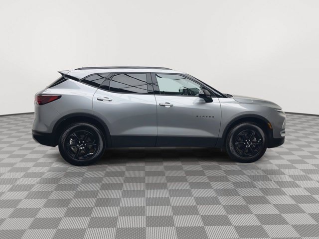 Used 2026 Sterling Gray Metallic Chevrolet LT image 40