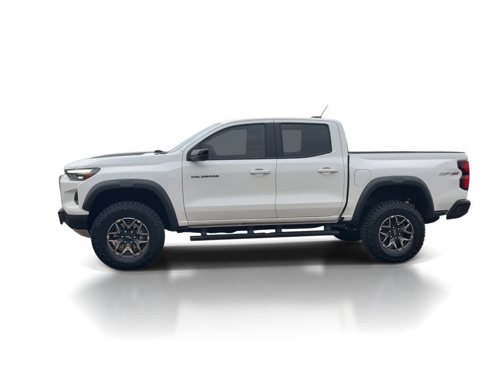 Used 2025 Summit White Chevrolet ZR2 image 5