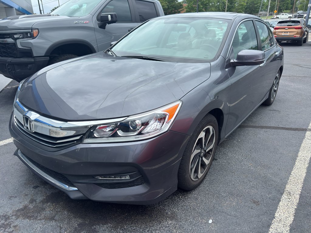 Used 2017 Gray Honda EX image 3