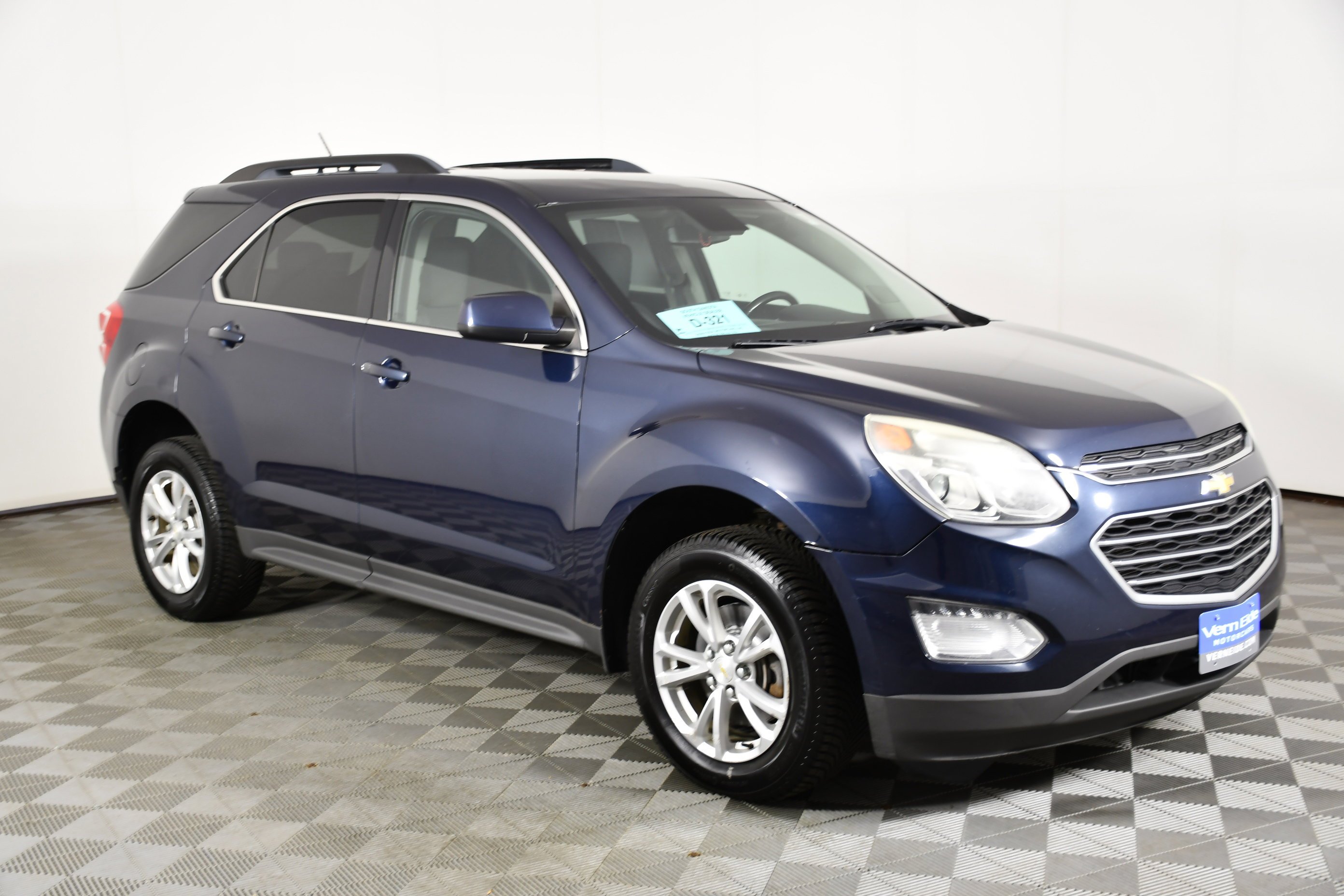 Used 2016 Blue Velvet Metallic Chevrolet LT image 4