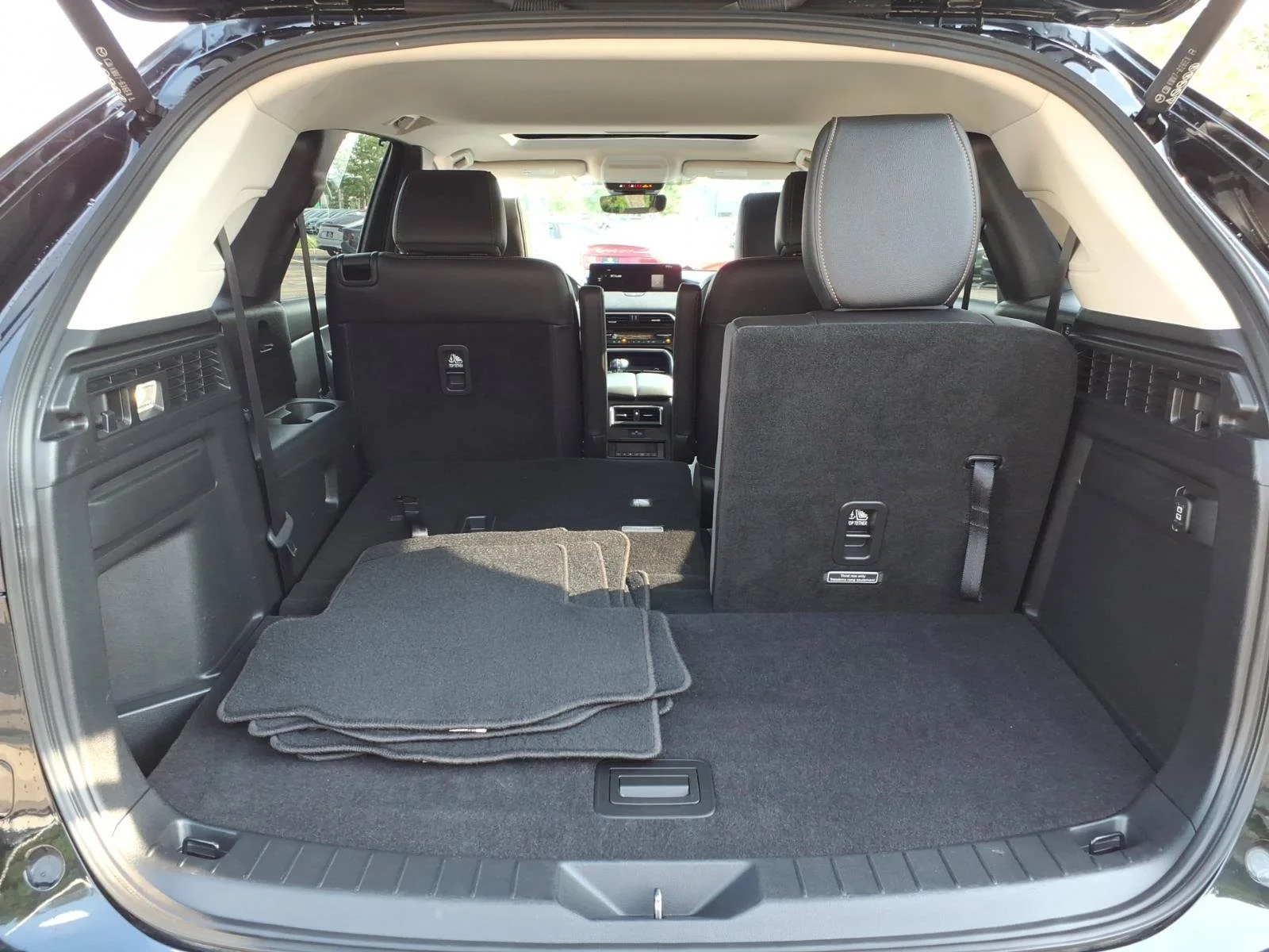 Used 2025 Jet Black Mica Mazda Preferred Package image 14