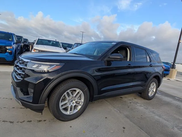 New 2026 Agate Black Metallic Ford Active image 4