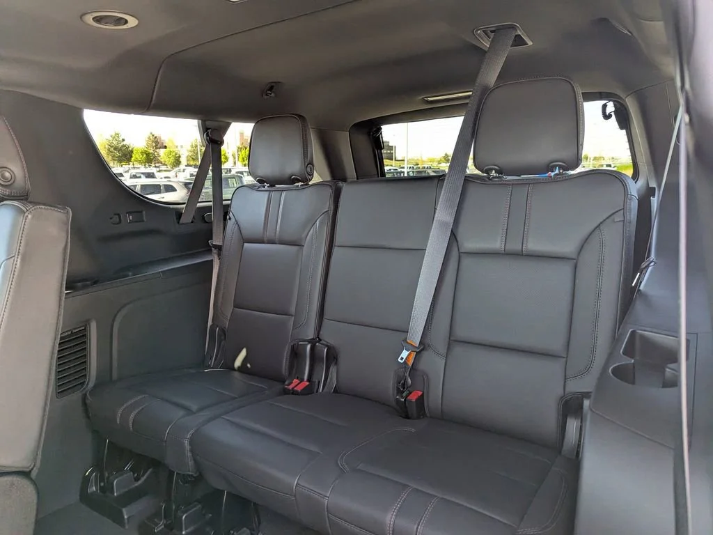2023 Chevrolet Suburban RST - Photo 33