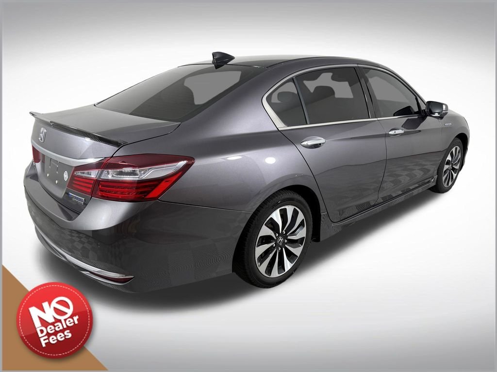 Used 2017 Gray Honda Touring image 3