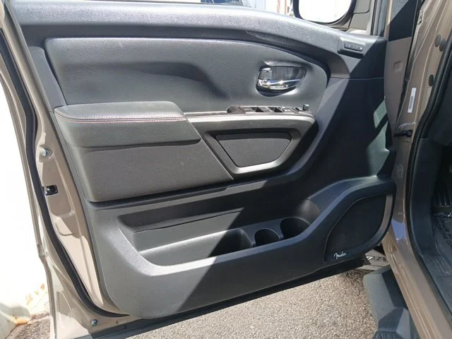 Used 2021  Nissan PRO-4X image 59