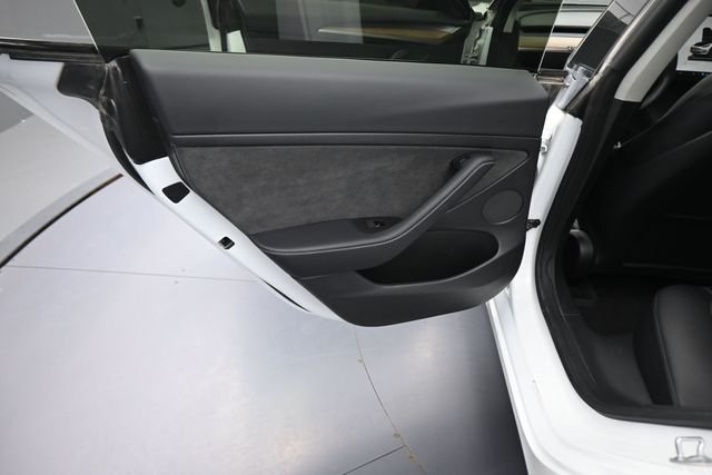 Used 2022  Tesla Long Range image 66