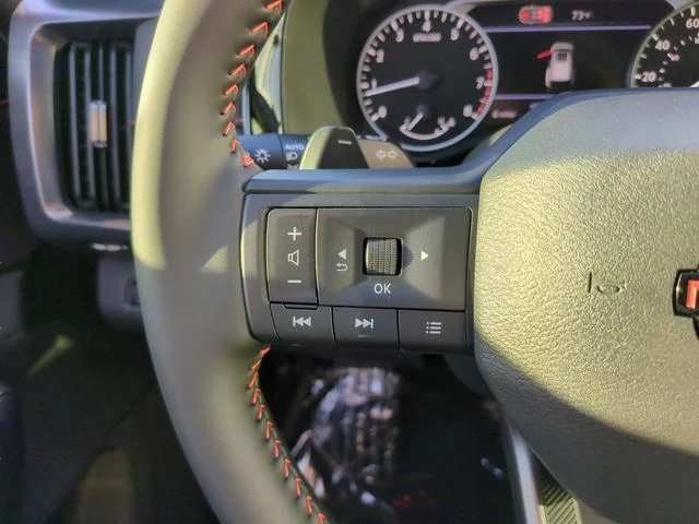 New 2026 Everest White Pearl TriCoat / Super Black Two-tone Nissan Rock Creek® image 26
