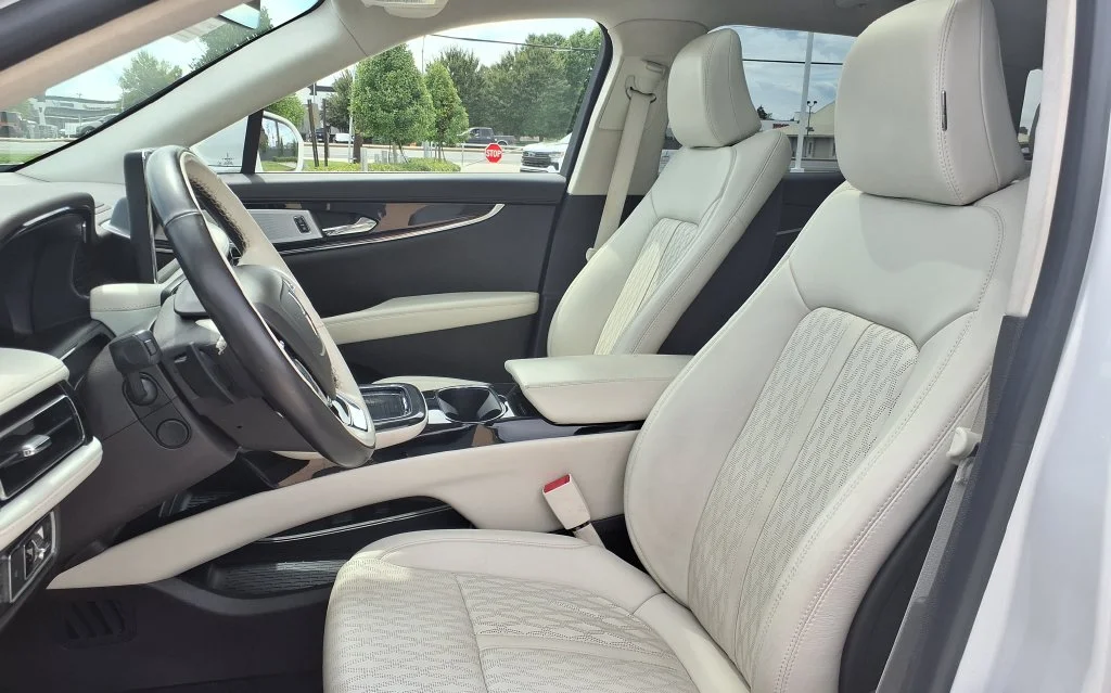 Used 2023 White Lincoln Black Label image 12