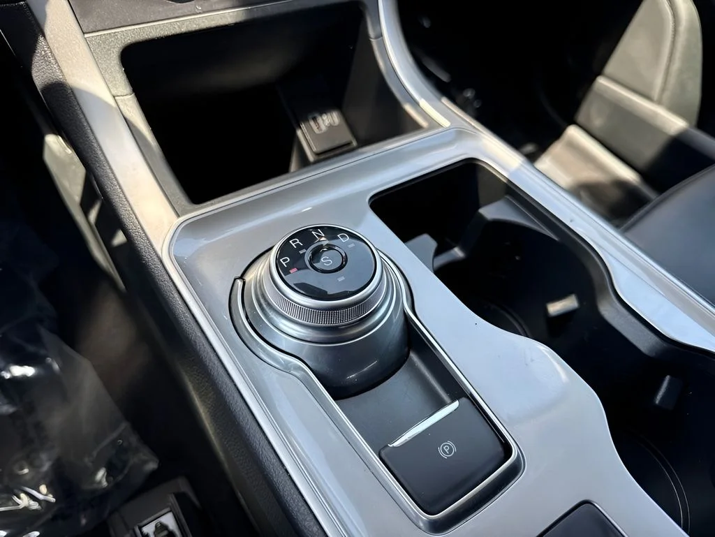 Used 2024 White Ford SEL image 16