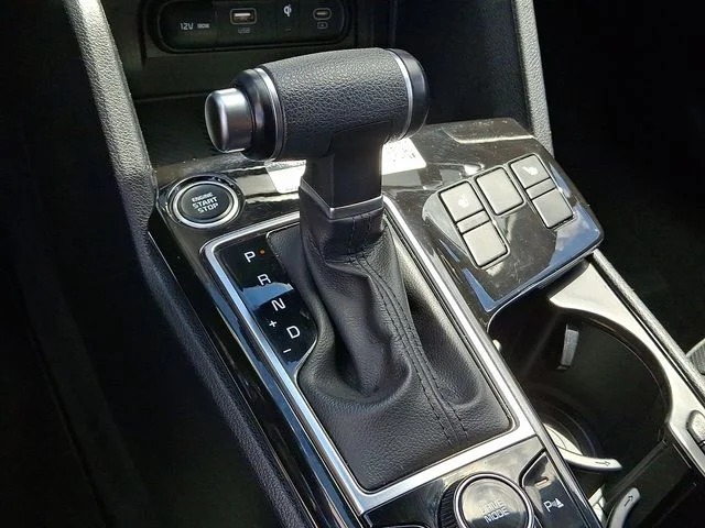 Used 2023 Black Kia EX image 15