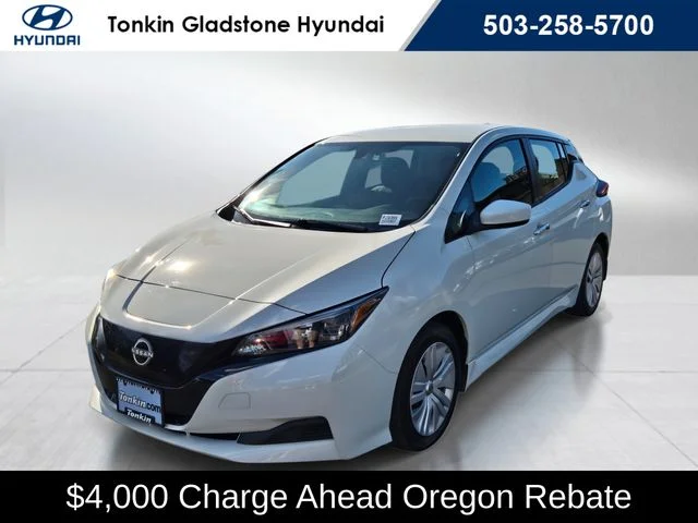 Used 2025 Glacier White Nissan S image 7