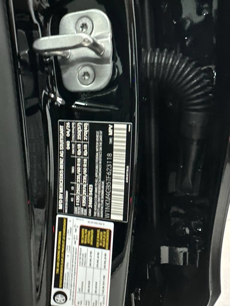 New 2026 Black Mercedes-Benz GLC 300 image 60