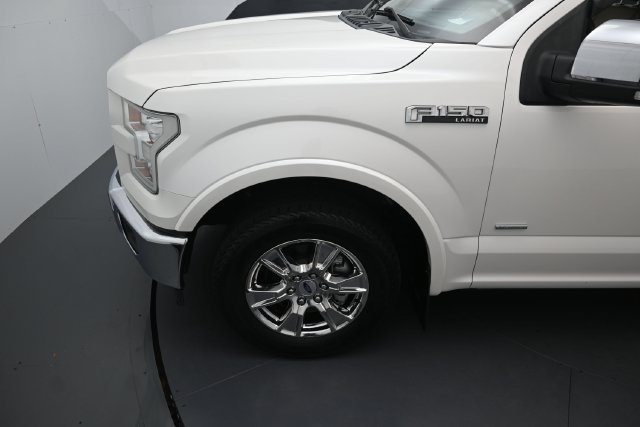 Used 2017 White Platinum Clearcoat Metallic Ford Lariat image 9