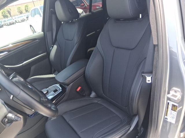 Used 2024 Gray BMW sDrive30i image 14