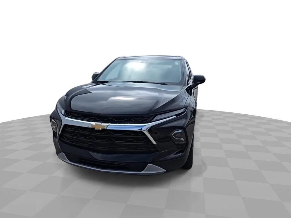 Certified Used 2025 Black Chevrolet 2LT image 3