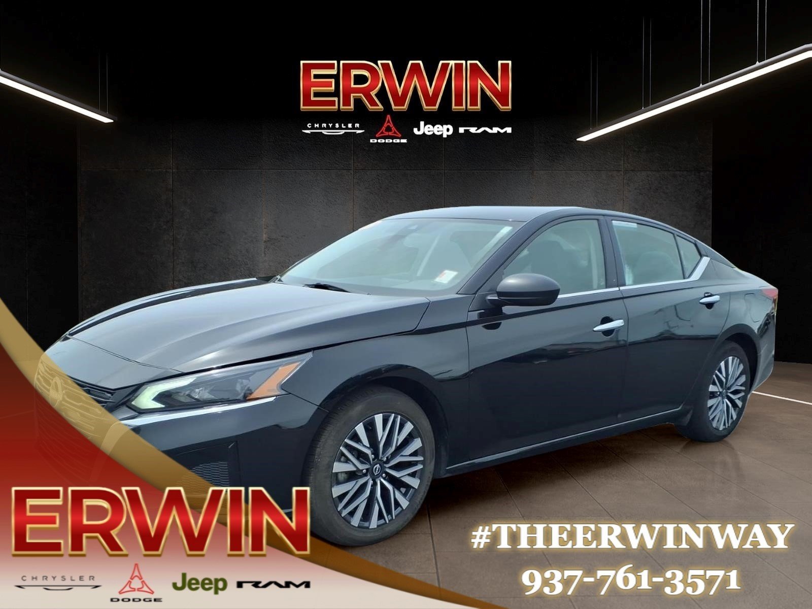 Used 2025 Black Nissan 2.5 SV image 3