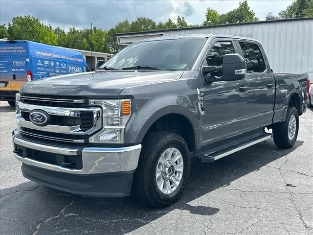 Used 2022 Gray Ford XL image 5