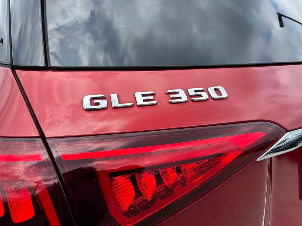 Used 2020 Red Mercedes-Benz GLE 350 image 52