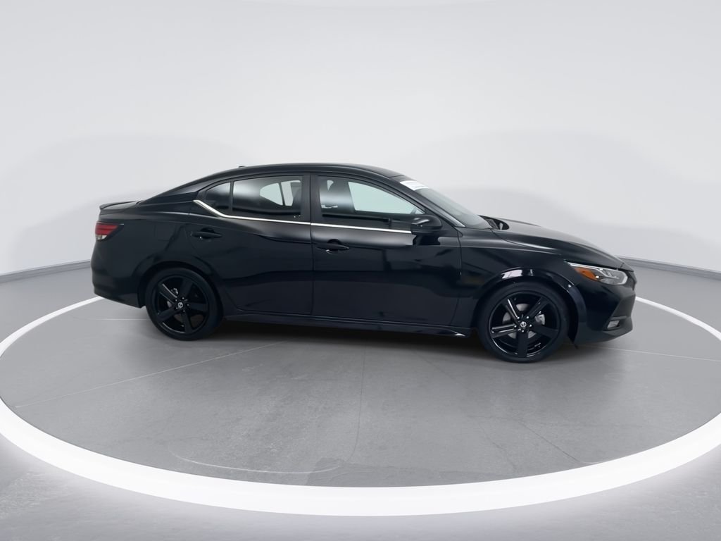 Used 2022 Black Nissan SR image 9