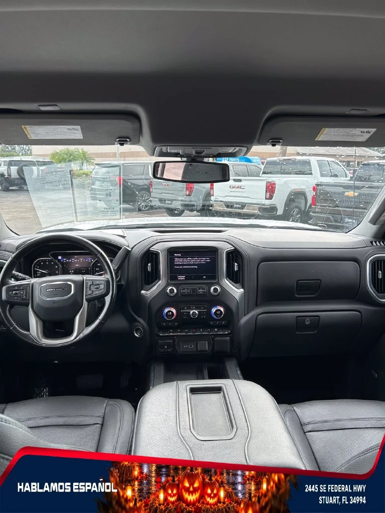 Used 2021 WHITE FROST TRICOAT GMC Denali image 23