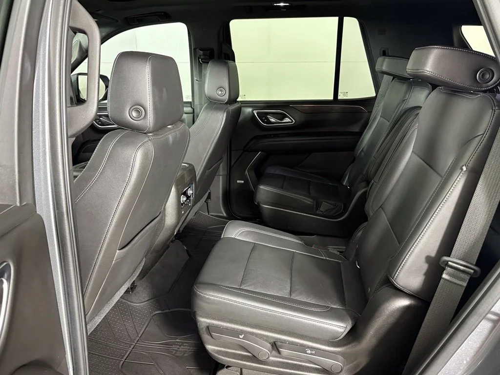 Used 2021 Gray Chevrolet Z71 image 37